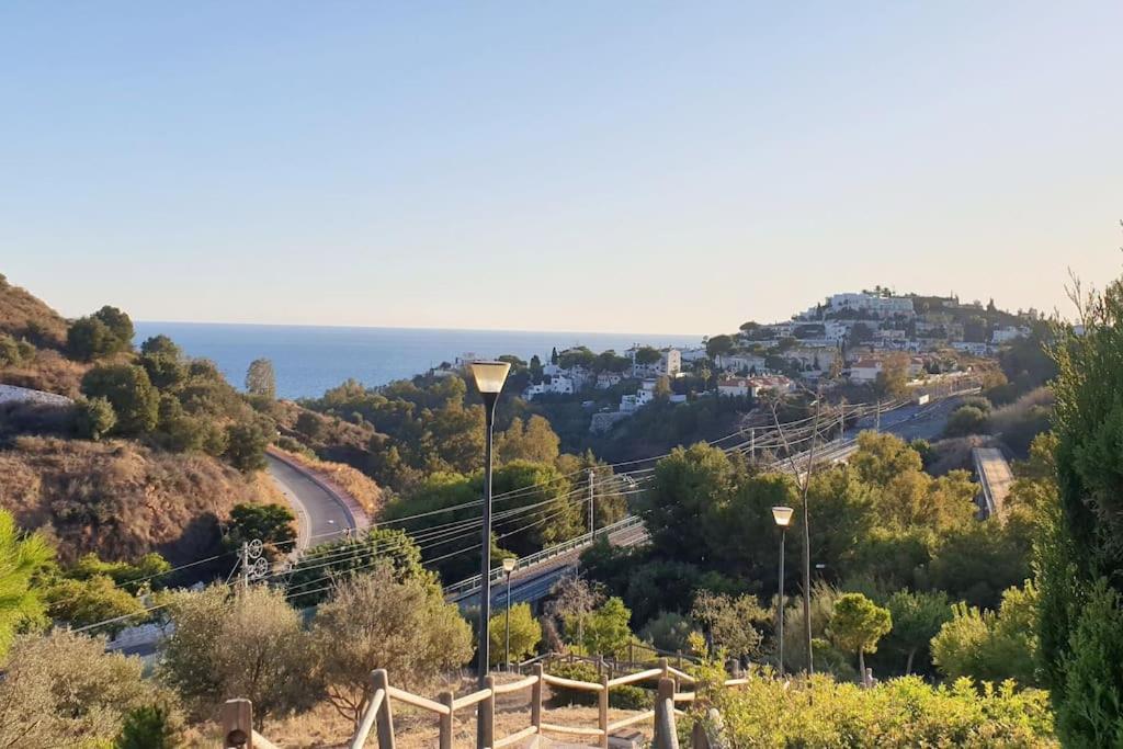 Apartamento Luxury Penthouse With Sea&Mountain Views & Hot Tub - Tranquility & Rest Benalmádena Exterior foto